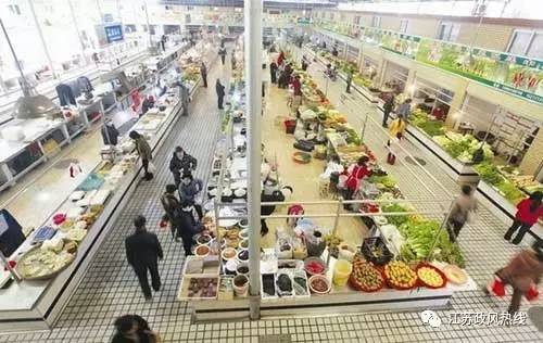 到市集或商場買東西要想不缺斤少兩，就得看商家是不是統(tǒng)一配的電子稱。(圖2)